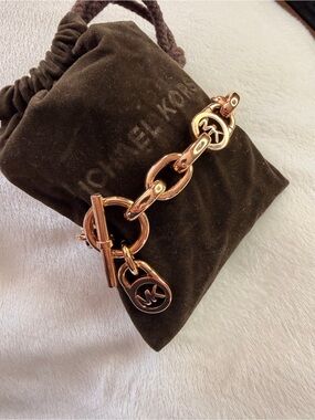 Michael Kors Rose Gold Chain Toggle Bracelet